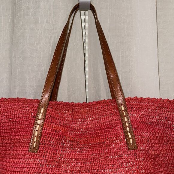 Mar Y Sol Coral Portland Crocheted Raffia Carryall Tote Genuine Leather Handle - Picture 3 of 10